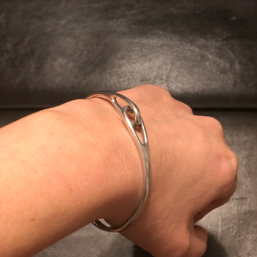 Tiffany & co infinity/knot bracelet